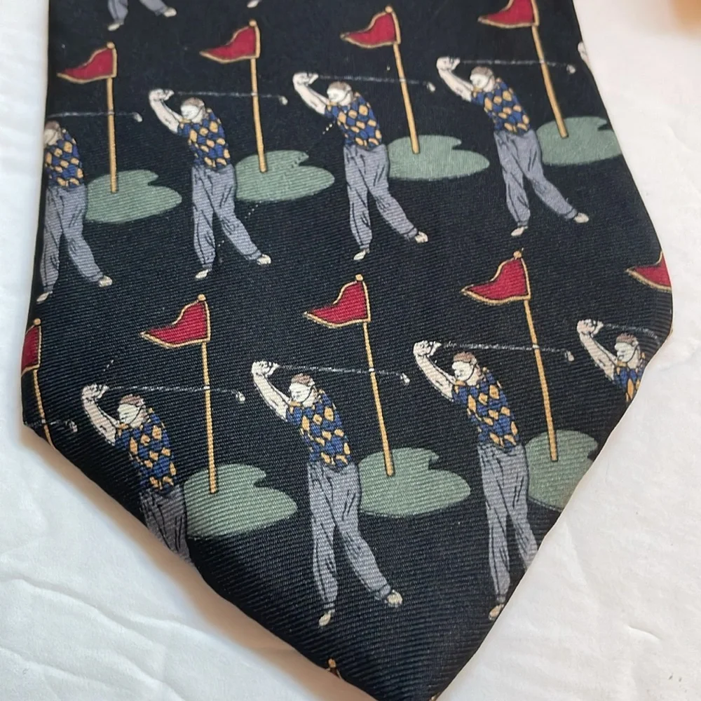 Pebble Beach golf necktie tie 100% silk USA made 56” X 4” black with golfer - Picture 1 of 6